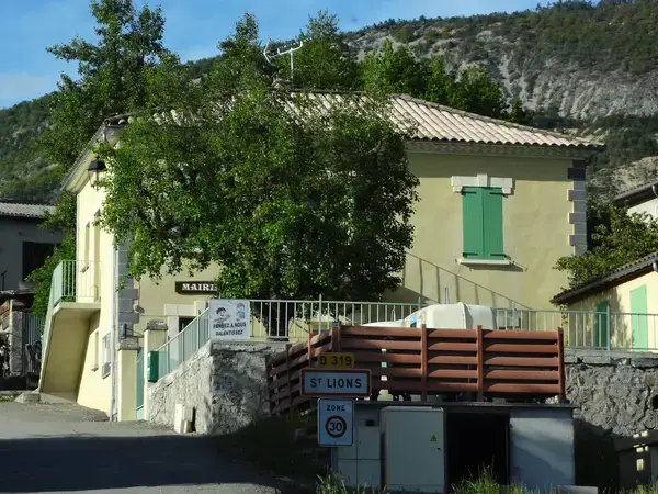 Carport Solaire 04 Installateur carport solaire Saint-Lions